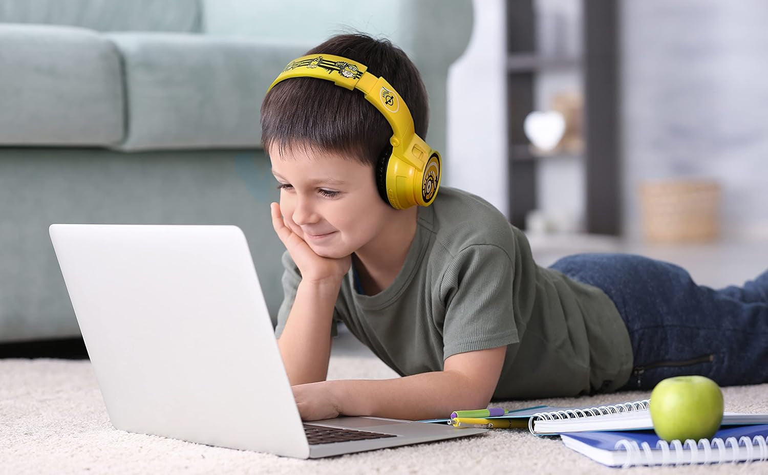 Minions Kids Bluetooth Wireless Headphones with Microphone, Includes Aux Cord, Volume Reduced, Foldable, Yellow, over Ear, Unisex, 3.5Mm Jack, 18H Playtime, 1 Year Warranty